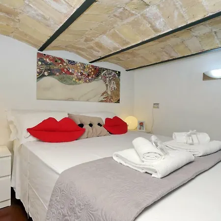 Apartment Sweet Burrow In Vatican
